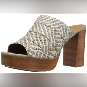 Frye Katie Woven Platform Slide‎ Sandal. Size 7M